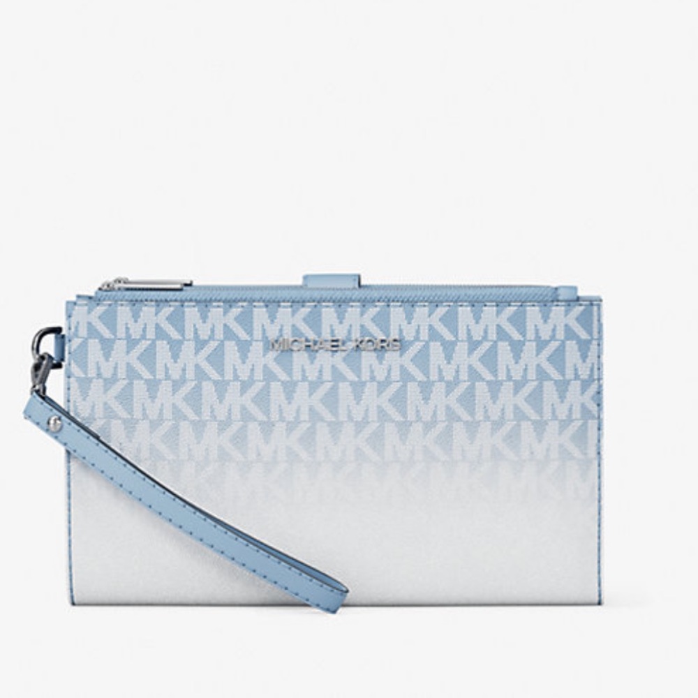 MICHAEL KORS 
Jet Set Large Ombré Logo Wristlet Lt Sky